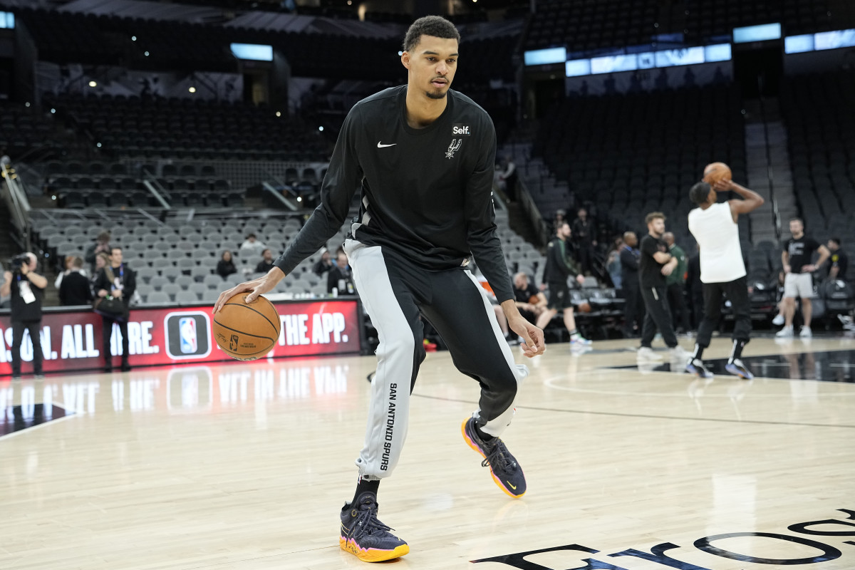 Jan 4, 2024; San Antonio, Texas, USA; San Antonio Spurs forward Victor Wembanyama (1) warms up before a game against the Milwaukee Bucks at Frost Bank Center.